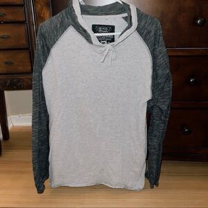 Men's broken threads X-Large hooded long sleeve top